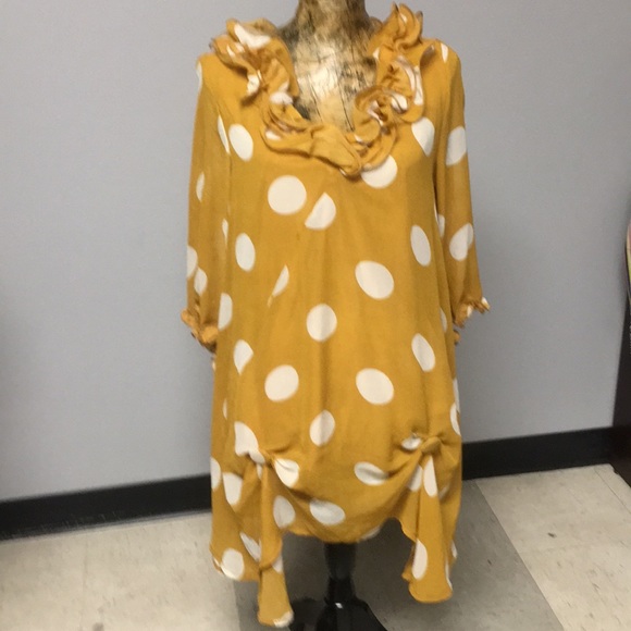 Pretty Angel Dresses & Skirts - Pretty Angel ruffled polka dot dress